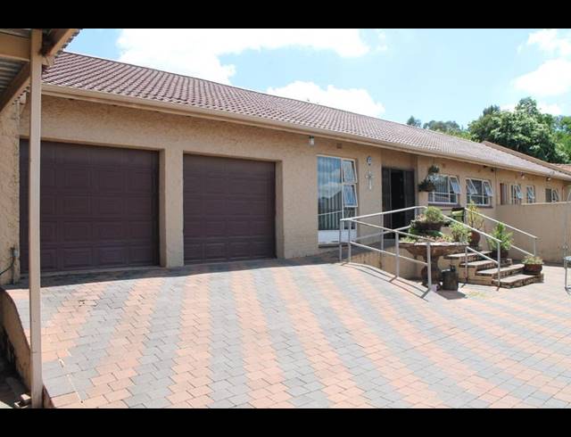 3 BEDROOM HOUSE FOR SALE IN EDENVALE CENTRAL